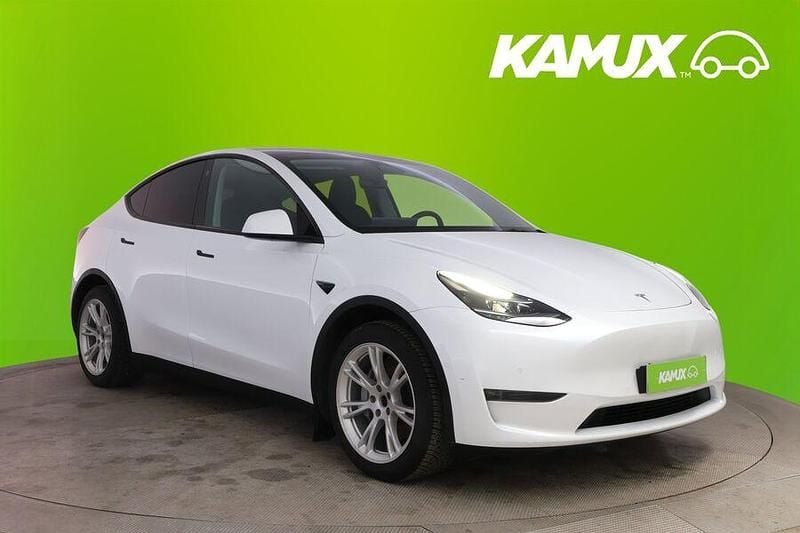 Käytetty 2023 Tesla Model Y Long Range AWD Katumaasturi | 31 500 € (Hyvä tarjous) - Kuva 1/3