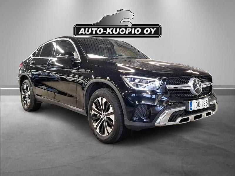 Käytetty Mercedes GLC300e Business 211 HP (155 kW) 2021 Musta Coupe - kaksiovinen