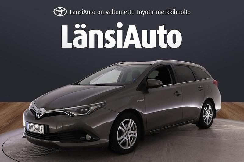 Käytetty 2017 Toyota Auris Touring Sports Active Farmari | 15 250 € (Perustarjous) - Kuva 1/1