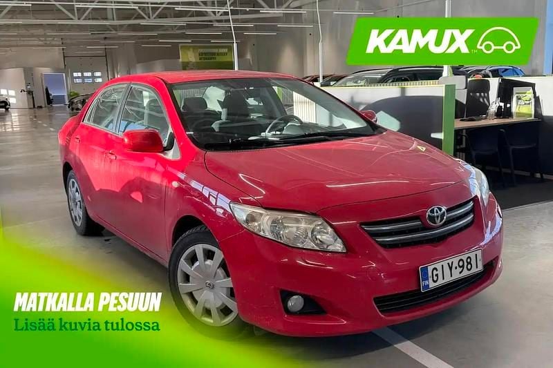 Käytetty Toyota Corolla Sol 132 HP (97 kW) 2011 Punainen Sedan
