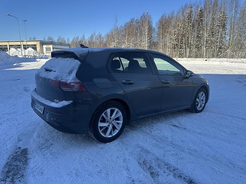 Käytetty VW Golf VIII 110 HP (80 kW) 2021 Viistoperä
