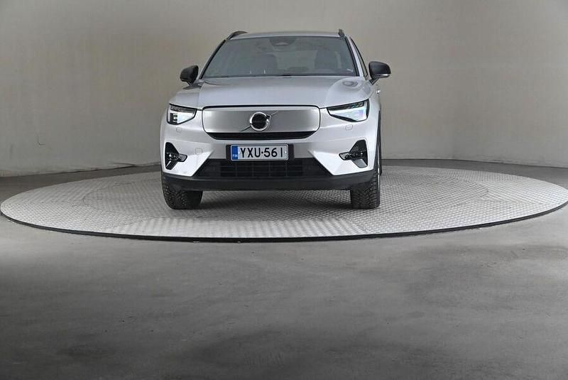 Käytetty Volvo XC40 Plus 300 kW (408 HP) 2024 Katumaasturi