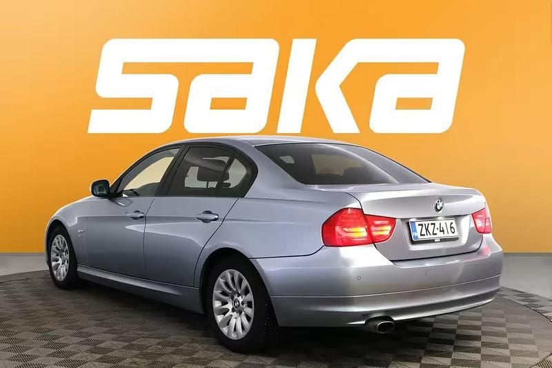 Käytetty BMW 320 177 HP (130 kW) 2009 Sedan