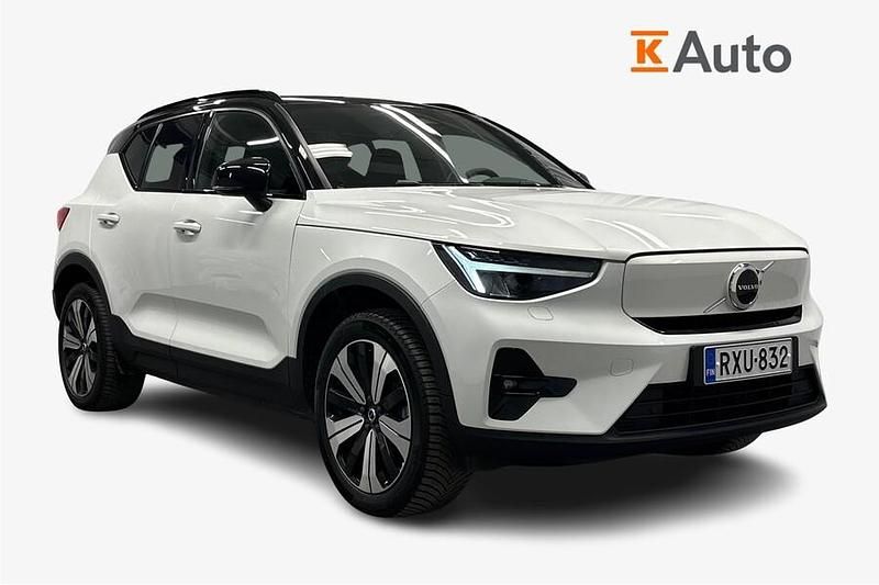 Käytetty Volvo XC40 Plus 300 kW (408 HP) 2022 Valkoinen Katumaasturi