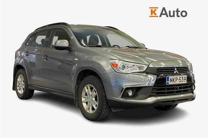 Käytetty Mitsubishi ASX Invite 117 HP (86 kW) 2017 Harmaa Katumaasturi