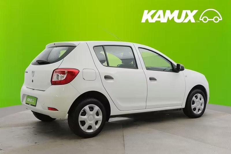 Käytetty Dacia Sandero 90 HP (66 kW) 2017 Valkoinen Sedan