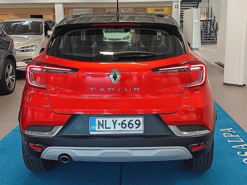 Käytetty Renault Captur Intens 209 HP (153 kW) 2020 Punainen Katumaasturi