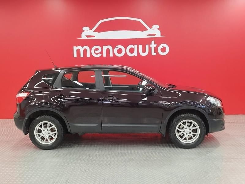 Käytetty Nissan Qashqai Acenta 114 HP (83 kW) 2010 Katumaasturi