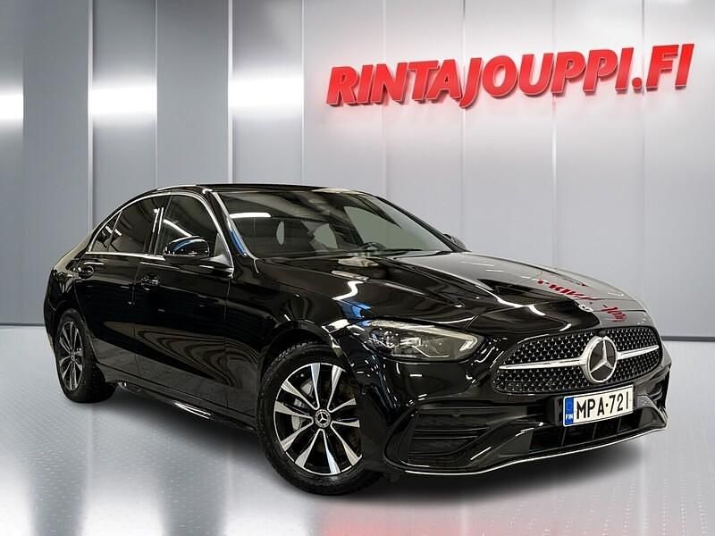 Musta Käytetty 2023 Mercedes C300e Business Sedan | 47 480 € (Kallis) - Kuva 1/4