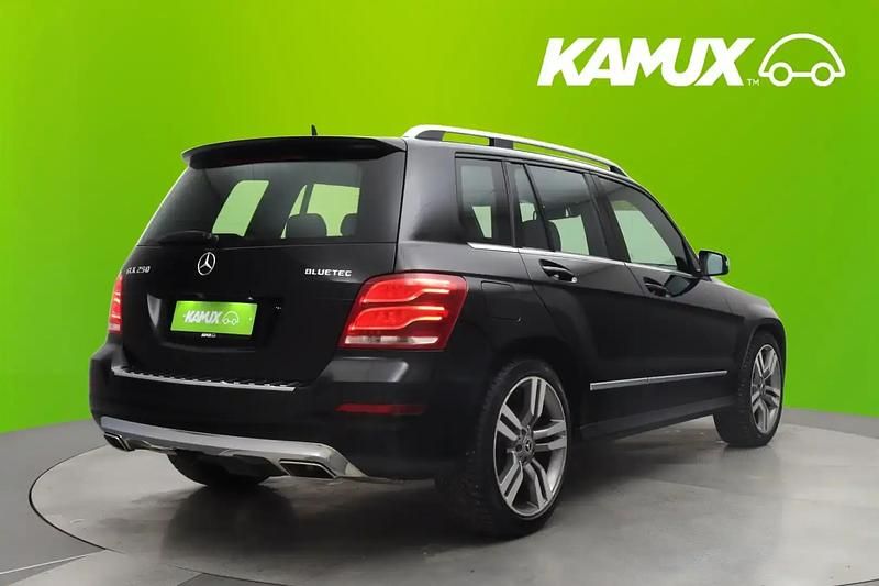 Käytetty Mercedes GLK250 204 HP (150 kW) 2014 Musta Katumaasturi