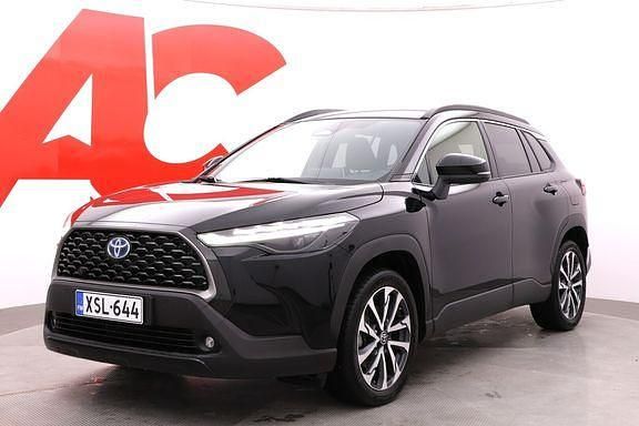 Attitude black Käytetty 2023 Toyota Corolla Cross Edition Katumaasturi | 37 980 € (Perustarjous) - Kuva 1/4