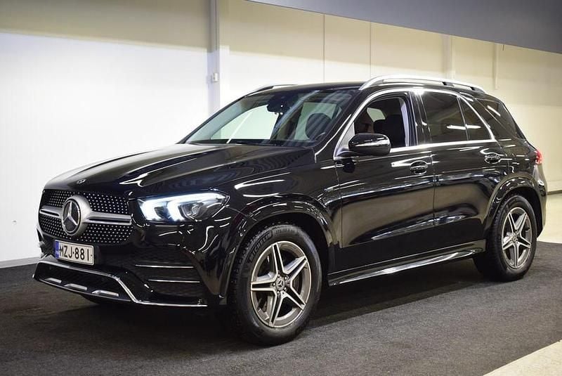 Musta Käytetty 2022 Mercedes GLE350 AMG Katumaasturi | 59 900 € (Perustarjous) - Kuva 1/3