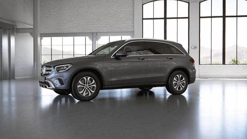 Käytetty Mercedes GLC220 197 HP (144 kW) 2022 Katumaasturi