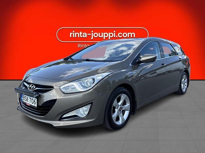 Ruskea Käytetty 2015 Hyundai i40 Classic Farmari | 9 880 € (Perustarjous) - Kuva 1/3