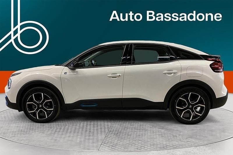 Käytetty Citroën e-C4 Feel 138 kW (188 HP) 2023 Viistoperä