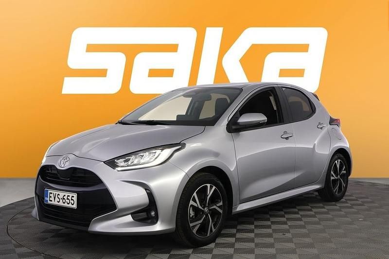 Käytetty Toyota Yaris Hybrid Edition 116 HP (85 kW) 2025 Viistoperä