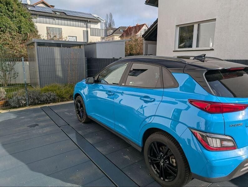 Käytetty Hyundai Kona Premium 150 kW (204 HP) 2021 Katumaasturi