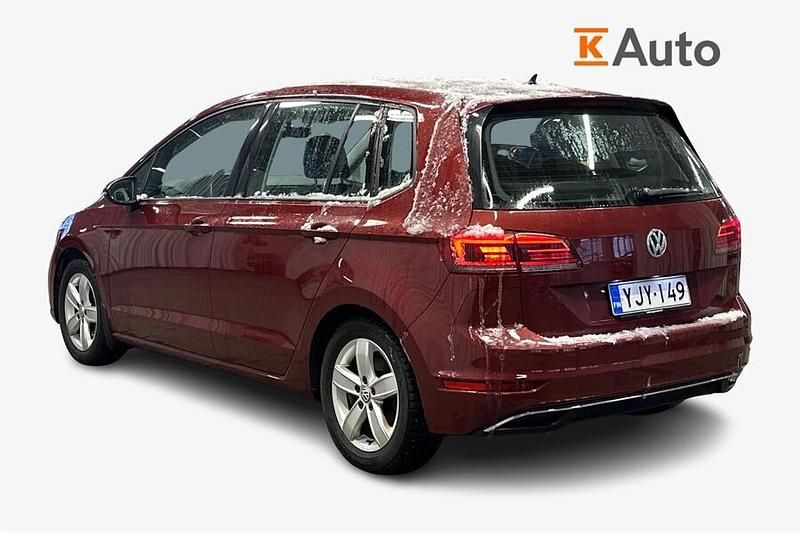 Käytetty VW Golf Sportsvan Comfortline 131 HP (96 kW) 2018 Sininen Tila-auto