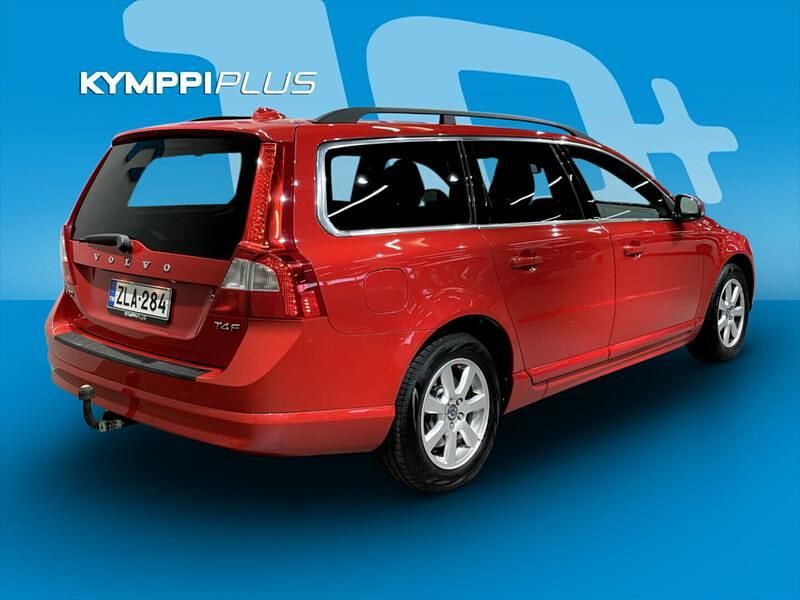 Käytetty Volvo V70 Momentum 180 HP (132 kW) 2011 Farmari