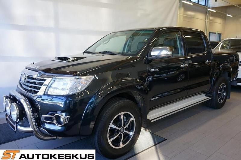 Sininen Käytetty 2015 Toyota HiLux Nouto | 34 900 € (Kallis) - Kuva 1/4