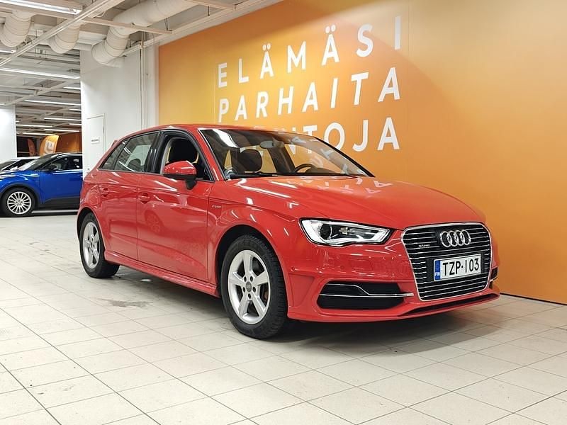 Käytetty 2015 Audi A3 Sportback e-tron Business Viistoperä | 14 790 € (Perustarjous) - Kuva 1/4