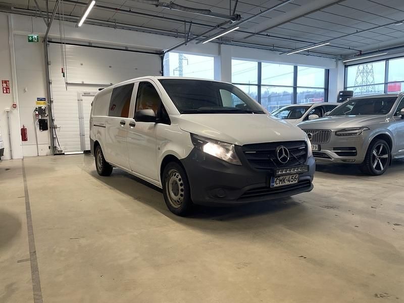 Käytetty Mercedes Vito 136 HP (100 kW) 2019 Van