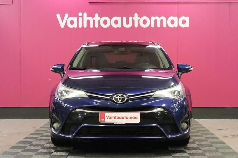 Käytetty Toyota Avensis Multidrive S 152 HP (111 kW) 2016 Farmari