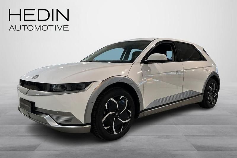 Valkoinen Käytetty 2022 Hyundai Ioniq Premium Viistoperä | 34 790 € (Hieman kallis) - Kuva 1/4