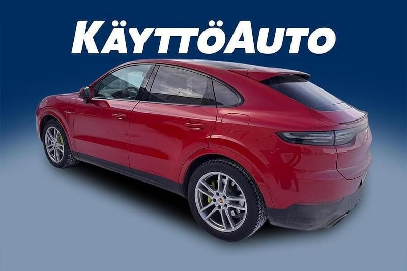 Käytetty Porsche Cayenne 462 HP (339 kW) 2021 Punainen Katumaasturi