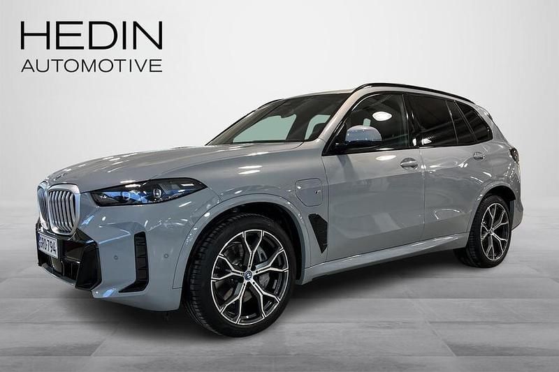 Käytetty 2025 BMW X5 Comfort Edition Katumaasturi | 104 500 € (Kallis) - Kuva 1/4