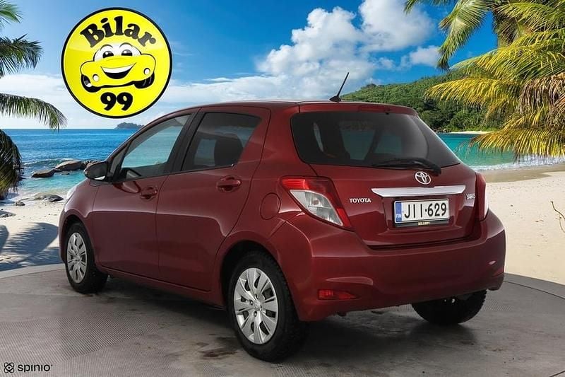 Käytetty Toyota Yaris Multidrive S 99 HP (72 kW) 2012 Viistoperä