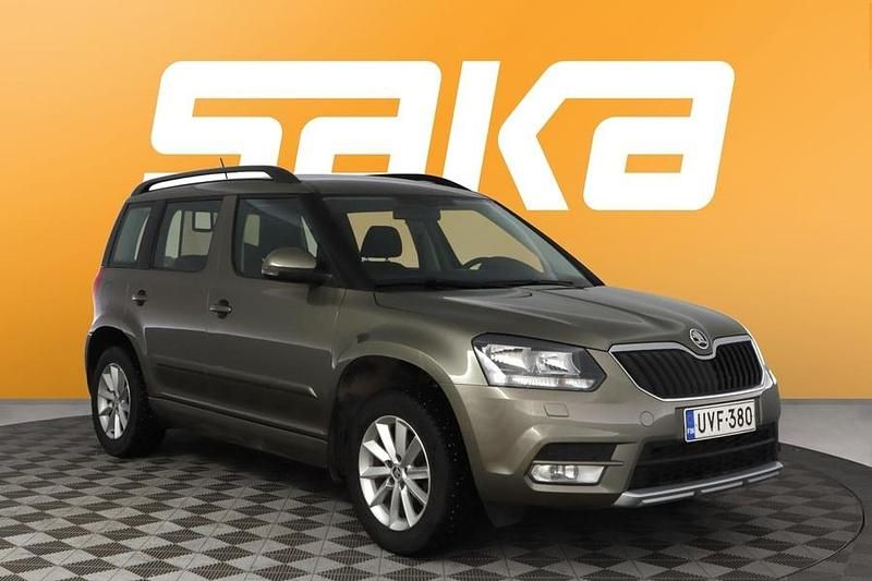 Käytetty Skoda Yeti Ambition 105 HP (77 kW) 2015 Katumaasturi