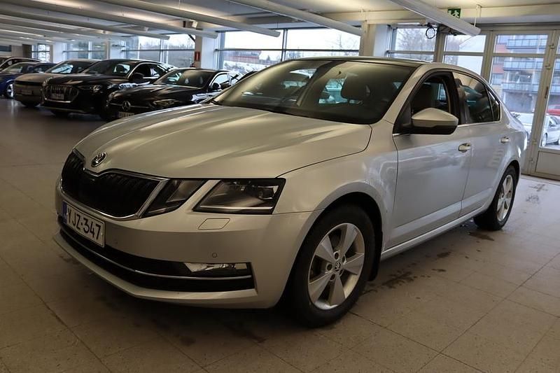 Käytetty Skoda Octavia Style 150 HP (110 kW) 2018 Viistoperä
