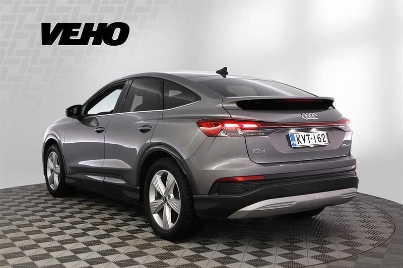 Käytetty Audi Q4 Sportback e-tron 150 kW (204 HP) 2022 Harmaa Katumaasturi