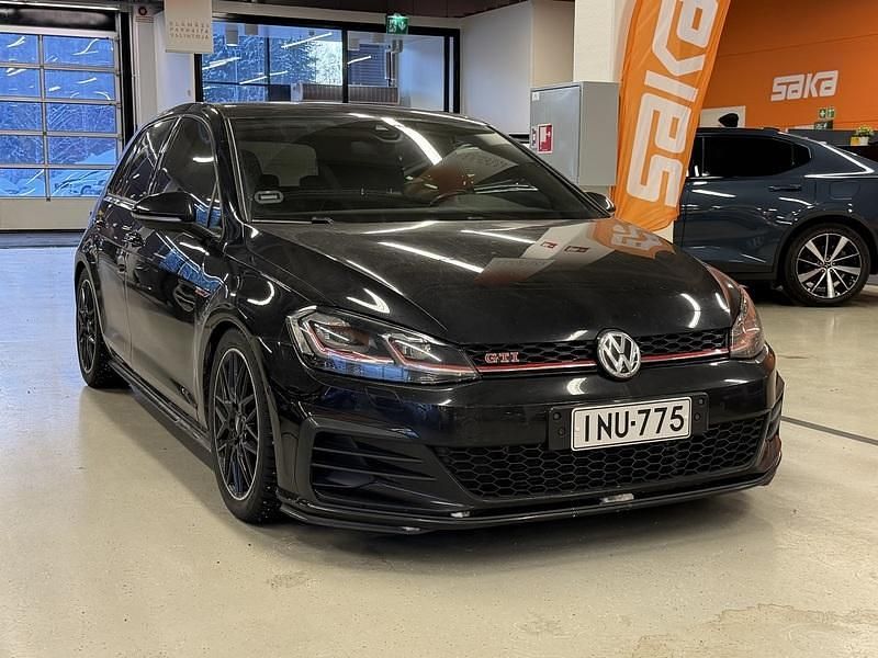 Käytetty VW Golf VII Pro 245 HP (180 kW) 2018 Viistoperä
