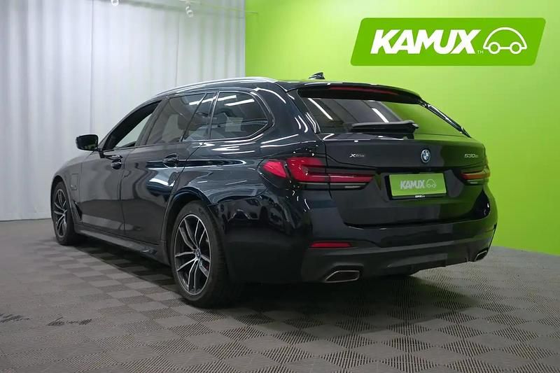 Käytetty BMW 530e M Sport 292 HP (214 kW) 2022 Musta Farmari