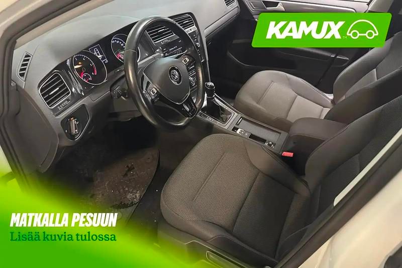 Käytetty VW Golf VII Comfortline 116 HP (85 kW) 2020 Valkoinen Farmari