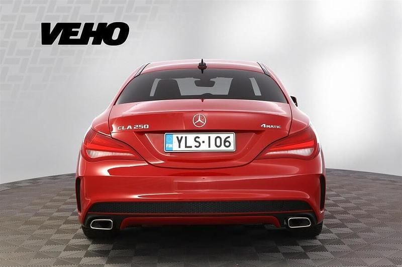 Käytetty Mercedes CLA250 211 HP (155 kW) 2015 Punainen Sedan