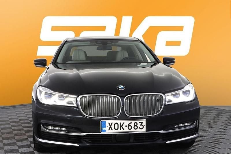 Käytetty BMW 740 Exclusive 258 HP (189 kW) 2018 Sedan