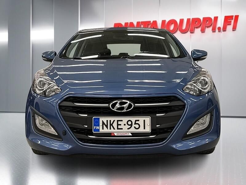 Käytetty Hyundai i30 Comfort 135 HP (99 kW) 2016 Sininen Viistoperä