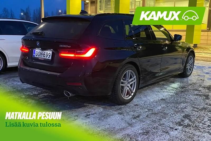 Käytetty BMW 330e Sport Line 292 HP (214 kW) 2021 Musta Farmari