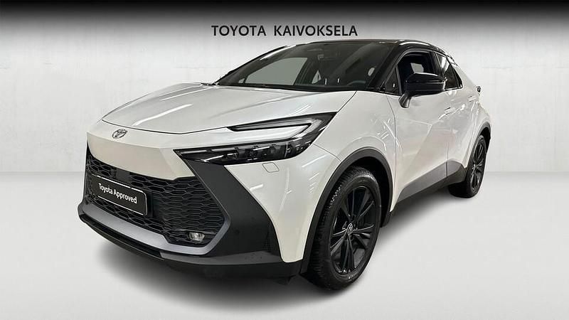 Valkoinen Käytetty 2025 Toyota C-HR Edition Katumaasturi | 37 990 € - Kuva 1/4