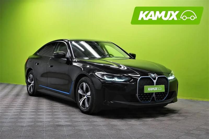 Musta Käytetty 2022 BMW i4 Sedan | 32 890 € (Perustarjous) - Kuva 1/4
