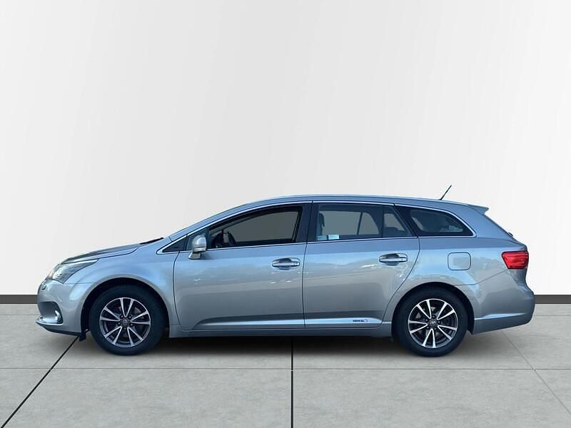 Käytetty Toyota Avensis Sol 124 HP (91 kW) 2012 Farmari