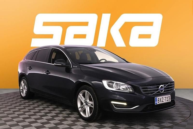 Käytetty 2016 Volvo V60 Summum Farmari | 12 400 € (Perustarjous) - Kuva 1/3
