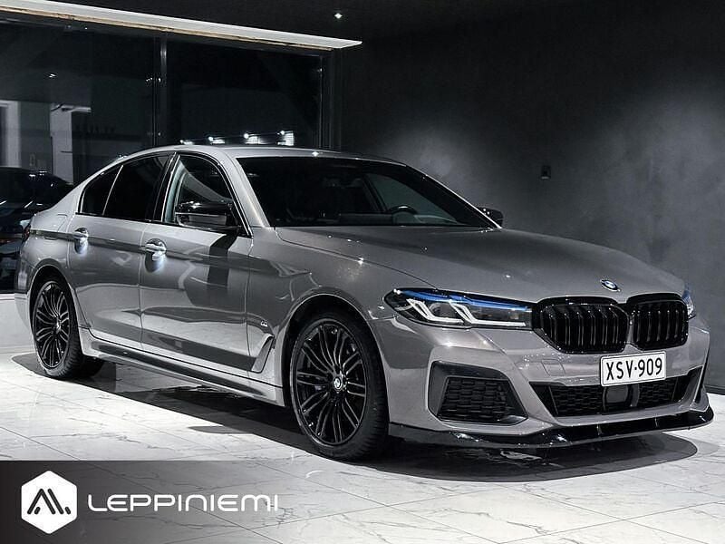 Käytetty 2021 BMW 545 M Sport Sedan | 39 880 € - Kuva 1/4
