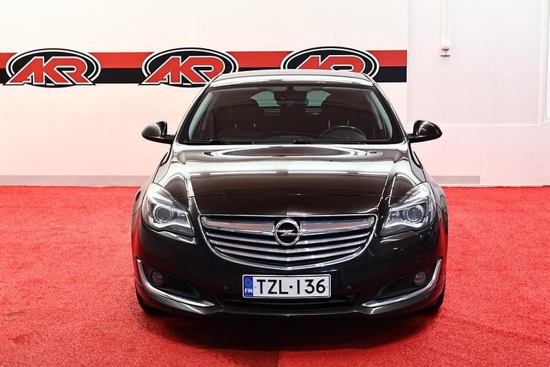 Käytetty Opel Insignia Sport 170 HP (125 kW) 2015 Ruskea Viistoperä