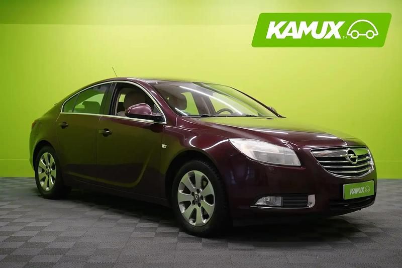 Punainen Käytetty 2013 Opel Insignia Edition Sedan | 2 950 € (Perustarjous) - Kuva 1/4