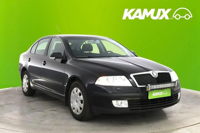 Musta Käytetty 2008 Skoda Octavia Ambiente Sedan | 1 400 € (Perustarjous) - Kuva 1/4