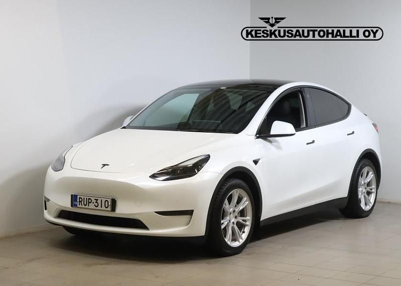 Käytetty Tesla Model Y Long Range AWD 258 kW (351 HP) 2021 Valkoinen Katumaasturi